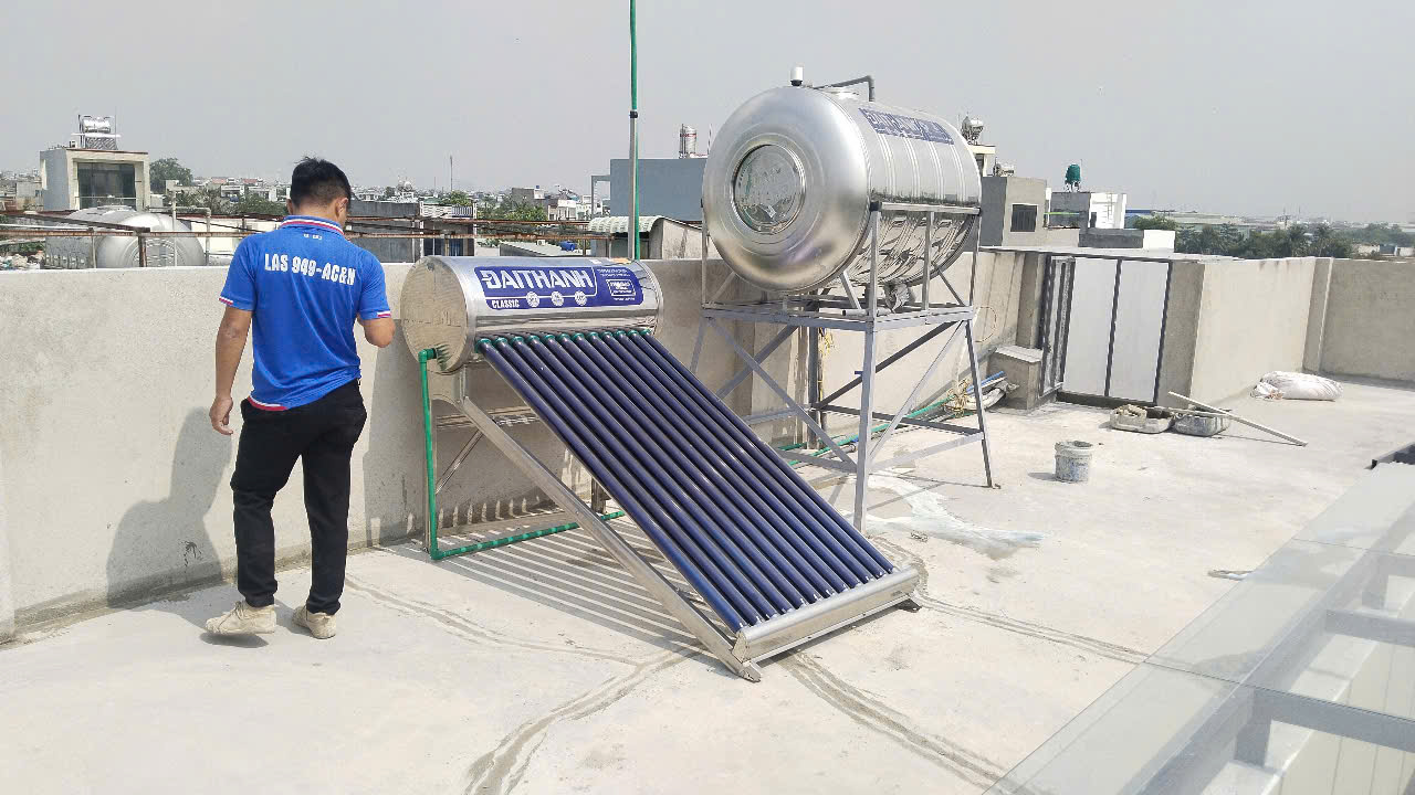 Ống chân không hoạt động trong điều kiện sạch Ống chân không máy năng lượng mặt trời còn sạch
