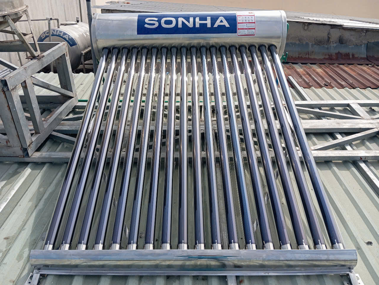 Tư vấn chọn máy năng lượng mặt trời 200L phù hợp