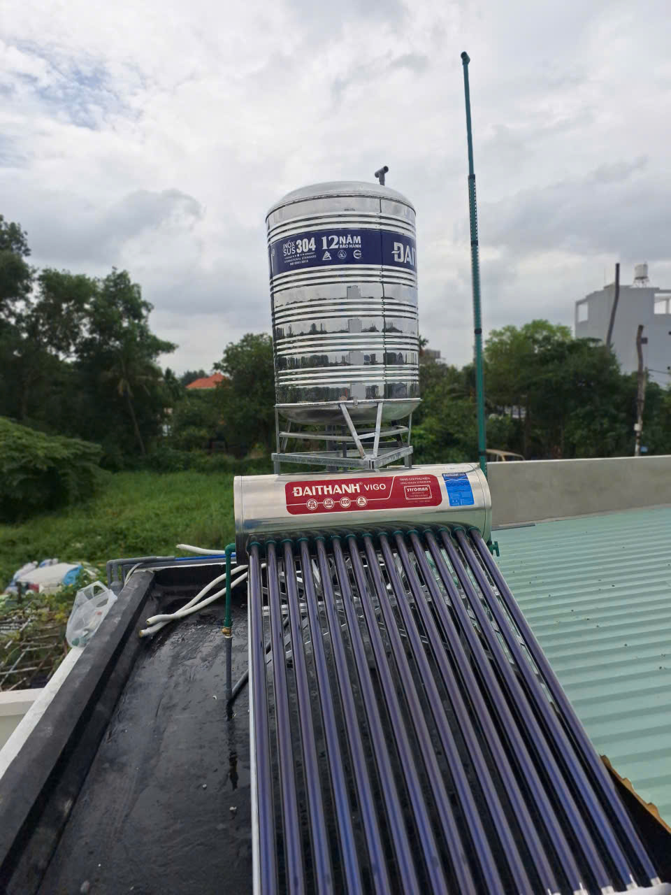 Máy năng lượng mặt trời 320L cho gia đình đông người