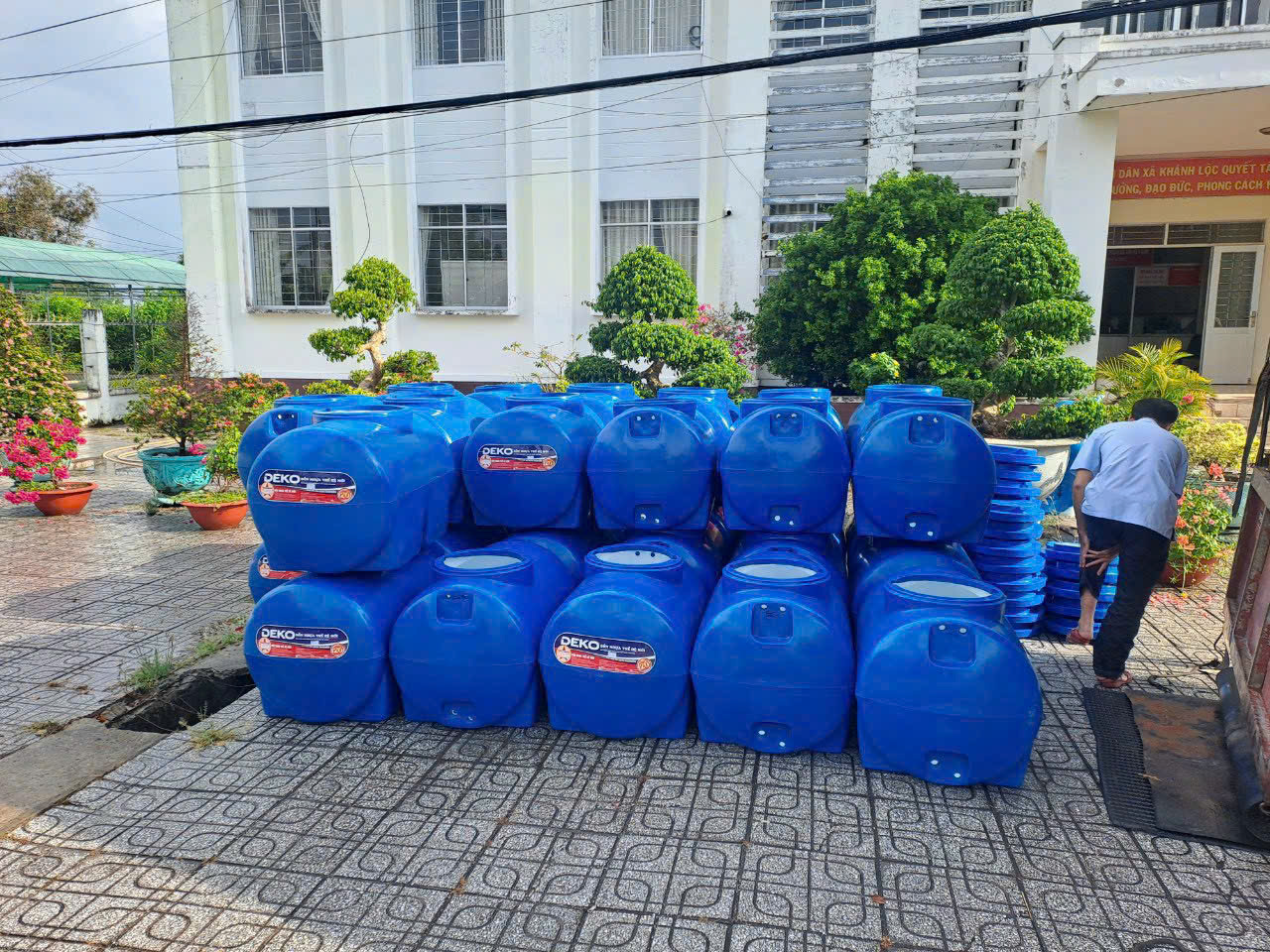 Cách chọn dung tích Bồn Nhựa 300L Ngang phù hợp