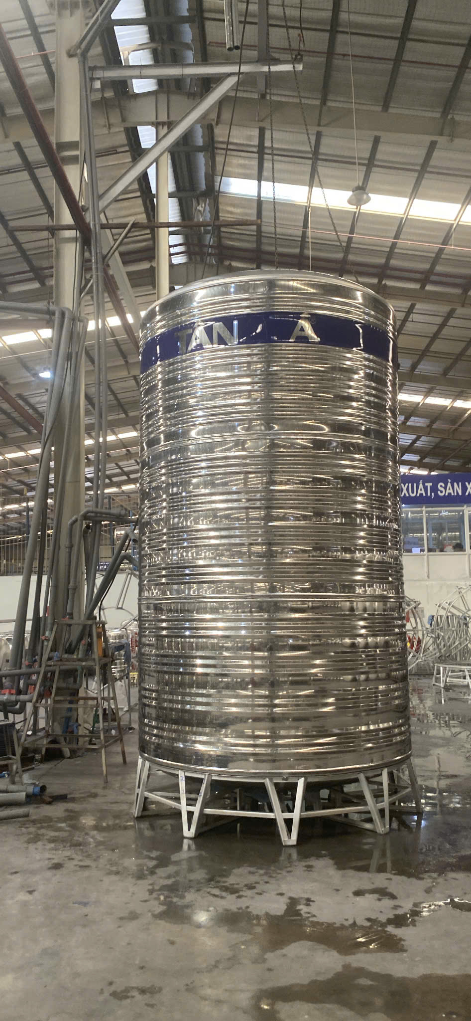 Bồn nước inox 1000L đứng chính hãng cho gia đình 3-4 người