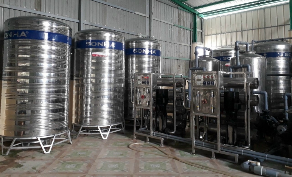 bon nuoc inox son ha