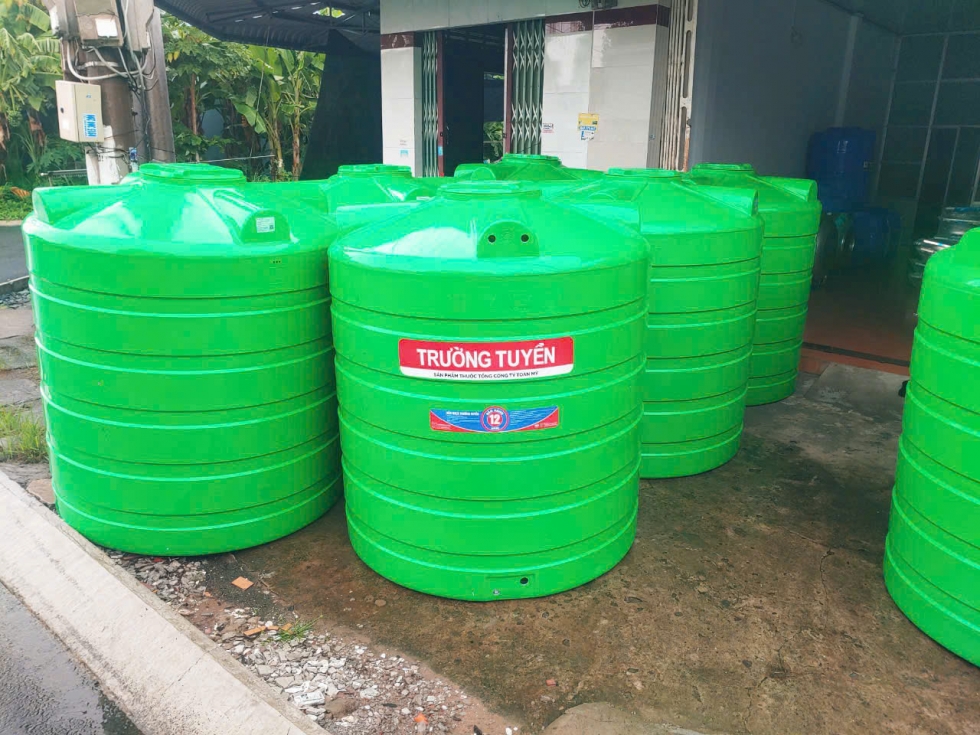 bon nuoc nhua toan my